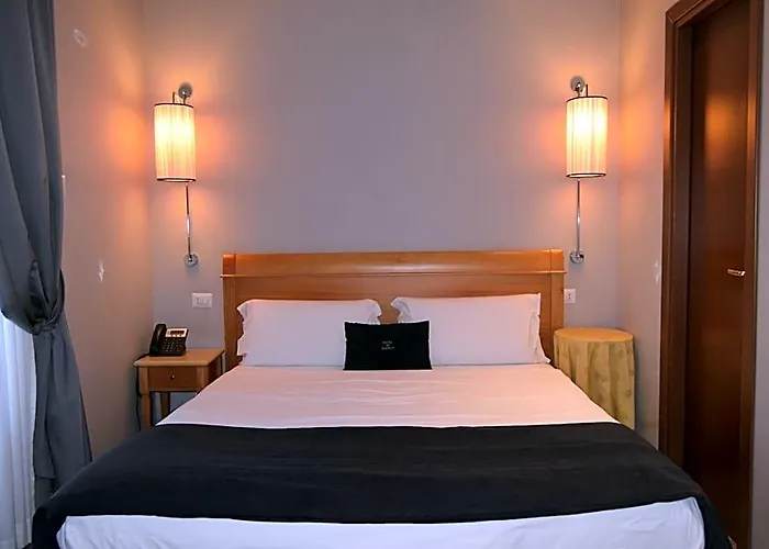 Dei Quiriti 3* Rome